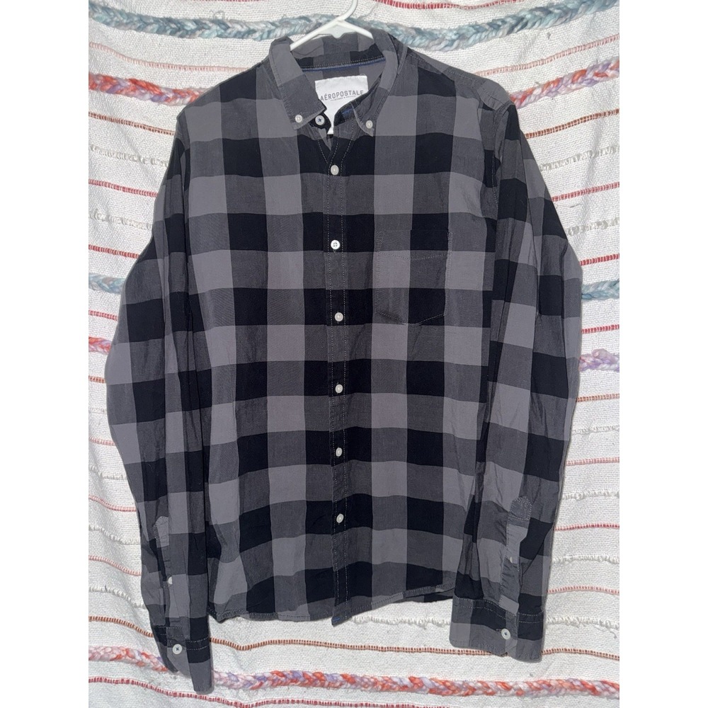 Aeropostale Men's Button-Up Long Sleeve Casual Shirt Black  Plaid‎ Size L